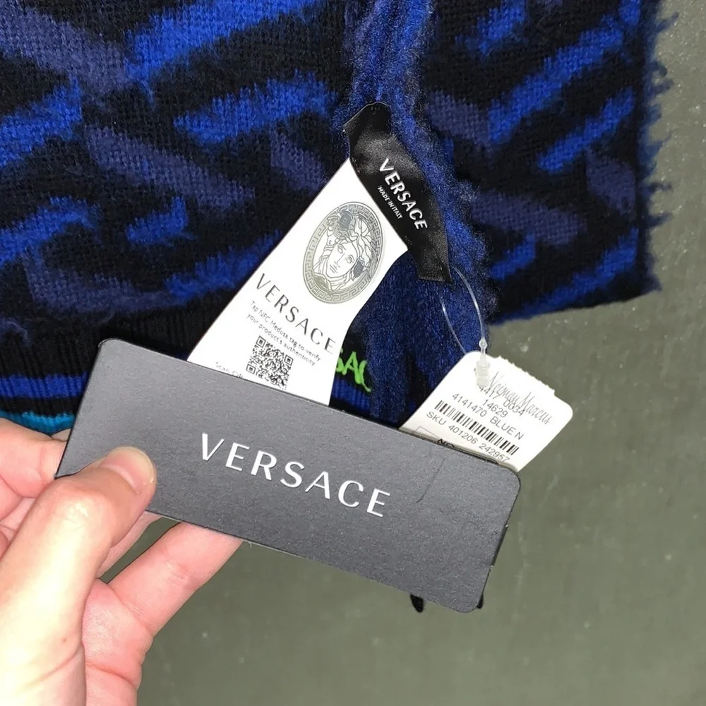 Authentic Versace Greta Wool Scarf Unisex